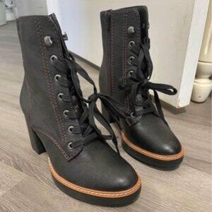 Brand New Naturalizer Leather Booties